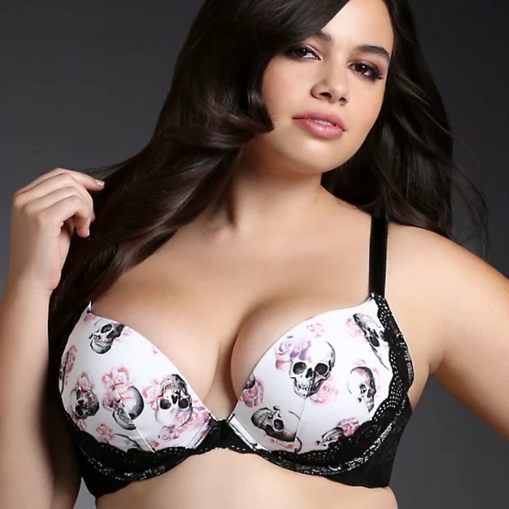 Torrid White and Black Skulls and Flowers Print Plunge Underwire Push Up Bra